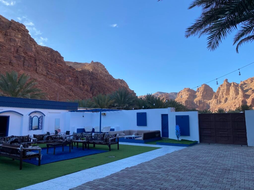 استراحة الركن الهادي العلا شاليهات واستراحات السعودية