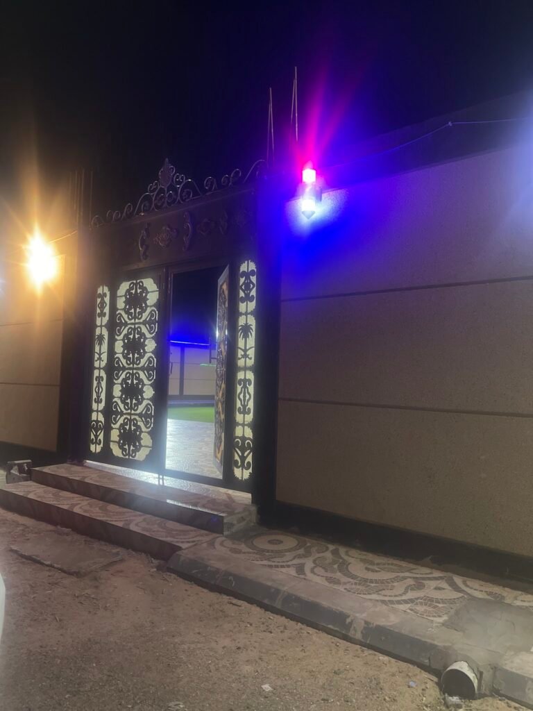 استراحة قولدن بلاك عرعر شاليهات واستراحات السعودية